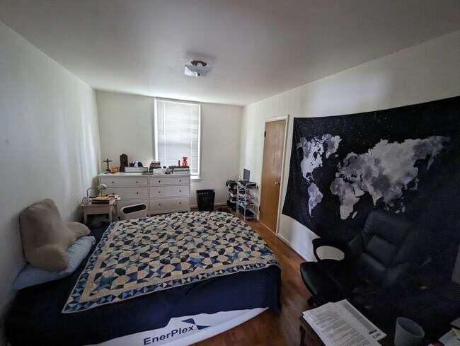 Photo - 400 Atchison St