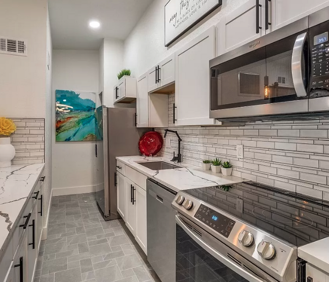 Building Photo - 2627 Douglas Ave Unit 11709 Rental