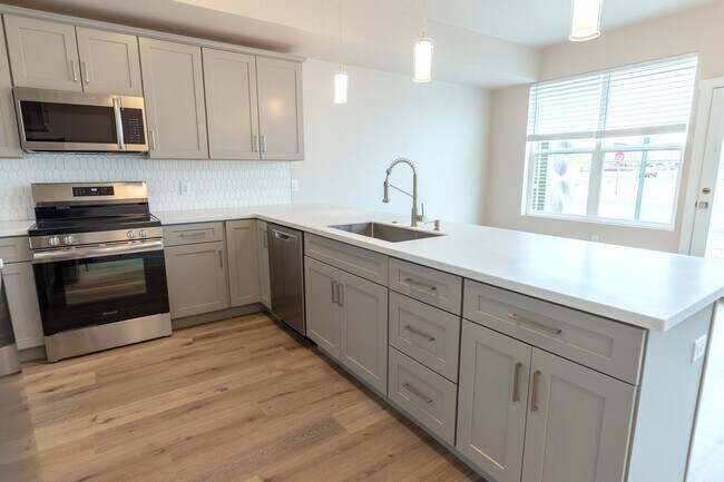 Photo - Pomona Park Townhomes