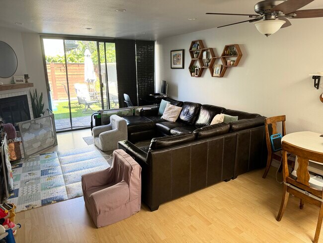 Living Room - 3054 Rue Dorleans Townhome