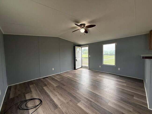 Photo - 3 Bedroom 2 Bathroom Mobile Home Located in Greeneville, TN