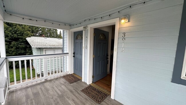 Photo - Perry Place Unit 3912~32nd~K150