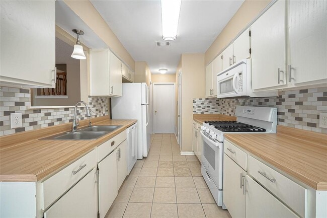 Photo - 14203 Sussman Ct