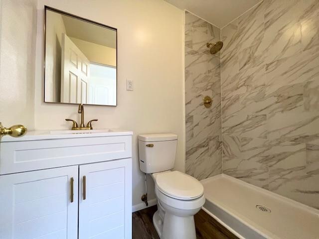 Photo - 938 E 12th St