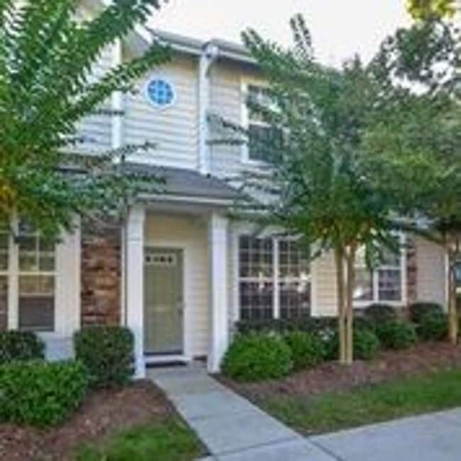Building Photo - Lovely, Move in Ready 2 Bedroom in Stallin... Rental