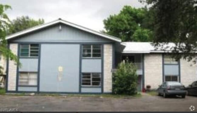 Building Photo - 2325 Crawford St Unit 3 Rental