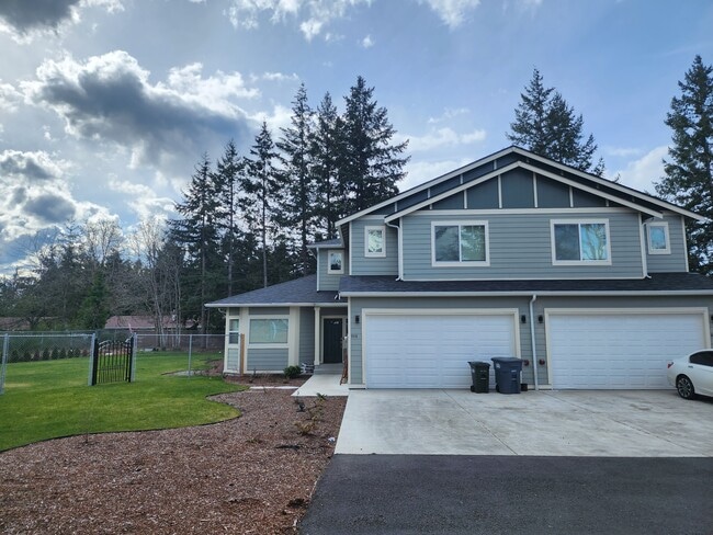 Vista frontal del edificio - 958 152nd St E