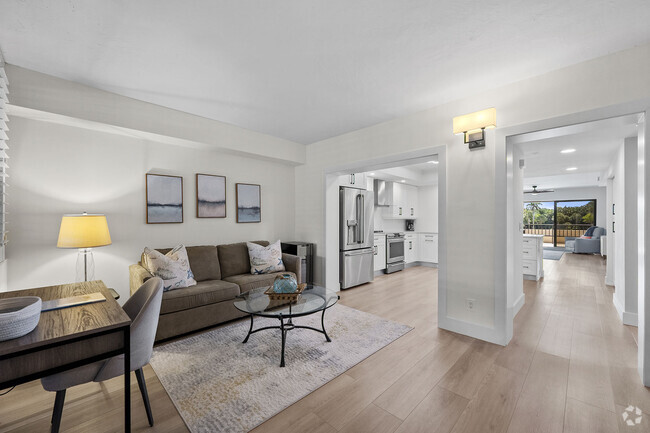 Building Photo - 6360 Pelican Bay Blvd Rental