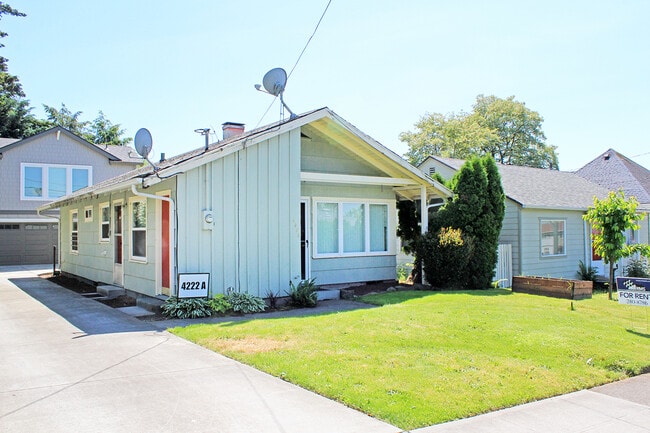 Photo - 4222 SE Holgate Blvd Unit 4222