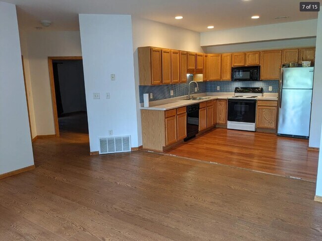 Photo - 1755 5th St