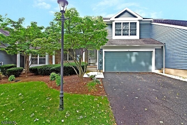 Photo - 3 Knollcrest Rd Townhome