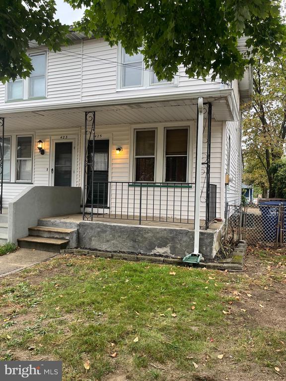 Photo - 425 Taylor St