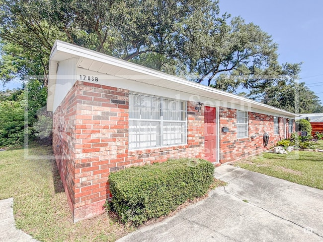 Building Photo - 1703 King Ave