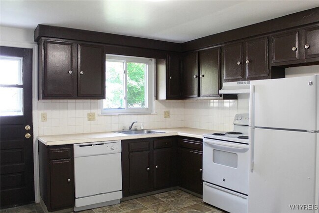 Photo - 116 Berehaven Dr