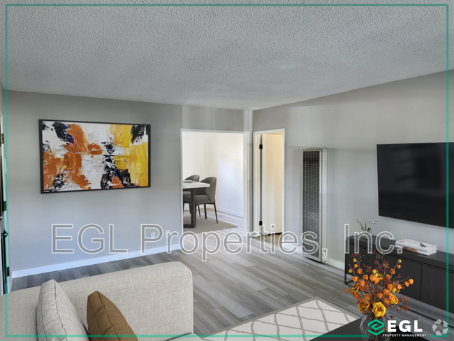 Building Photo - 5802 Bowcroft St Rental