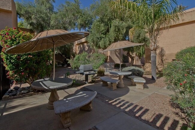 Photo - 3131 W Cochise Dr