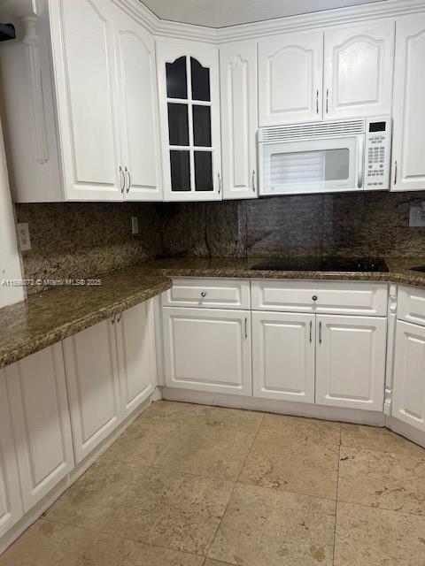 Building Photo - 4275 NW South Tamiami Canal Dr Unit 2-114