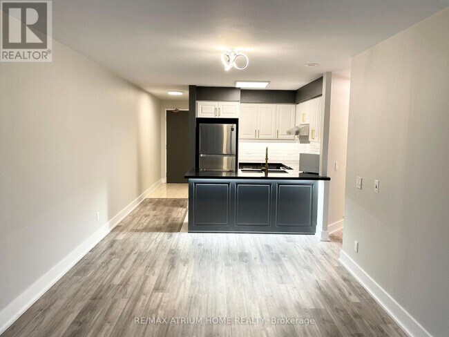 Photo - 18 Parkview Ave Unit 701