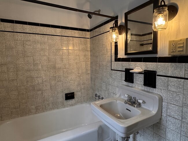 Photo - 849 Kewanna Ave