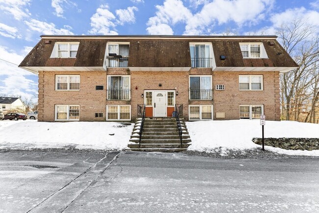 Building Photo - 82 Boylston Ln Unit 21 Rental