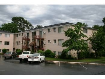 Photo - Maple Hall Apartments