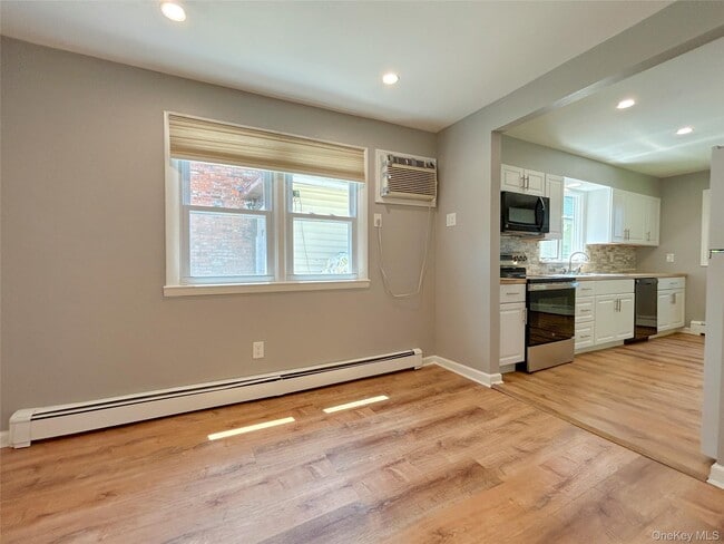 Photo - 306 3rd Rd