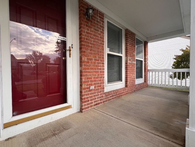 Photo - 712 Cape Henry Dr