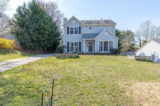 Photo - Immaculate updated 2 story 3 bedroom 2.5 bathroom house in the Briarwood area Greensboro