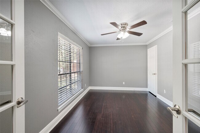 Photo - 19 Kearny Brook Pl