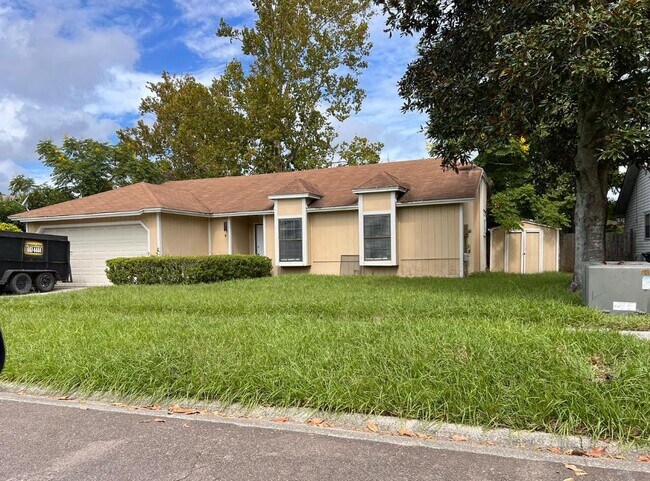 Photo - 8439 Everest Dr