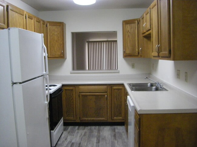 Photo - Ridge Creek Apartments