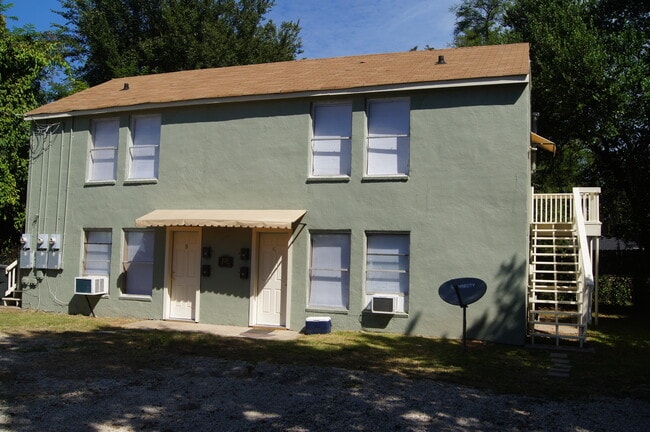 Building Photo - 2129 Ford St