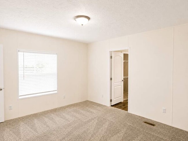 153 Goodlett Dr