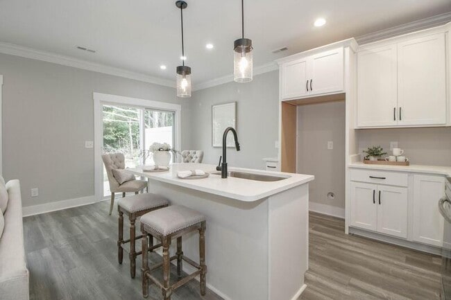 Photo - 166 Sango Dr