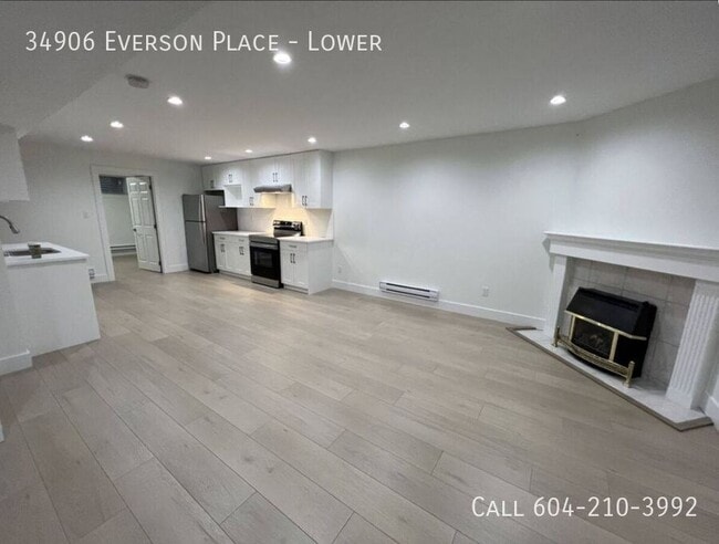 Photo - 2 Bedroom Basement Suite in Abbotsford