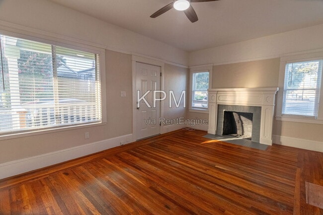 Photo - 34 W Poplar St