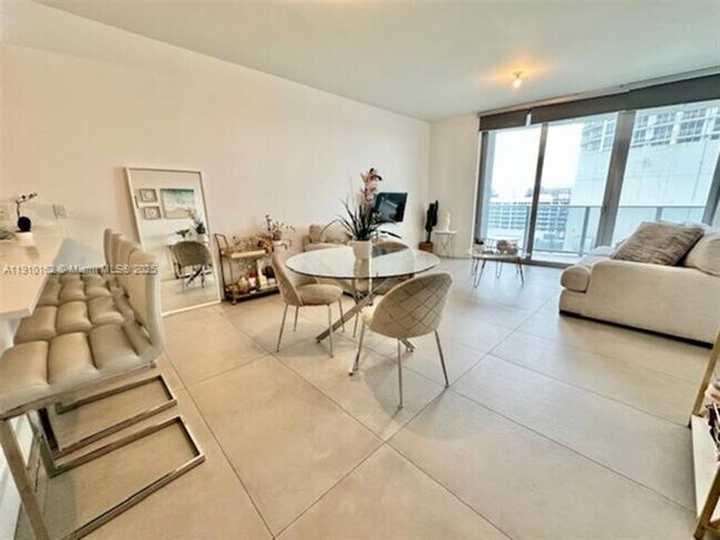 Photo - 488 NE 18th St Unit 488 NE 18th St 3606