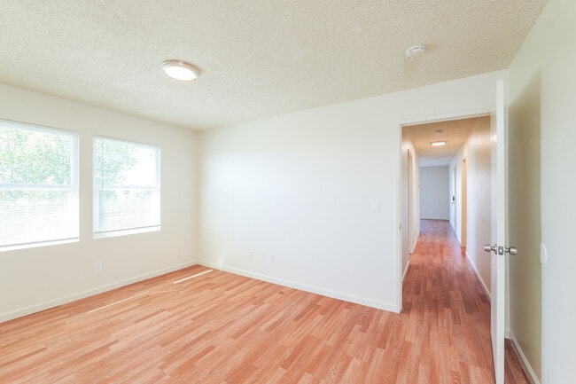 Photo - 233 Florida St