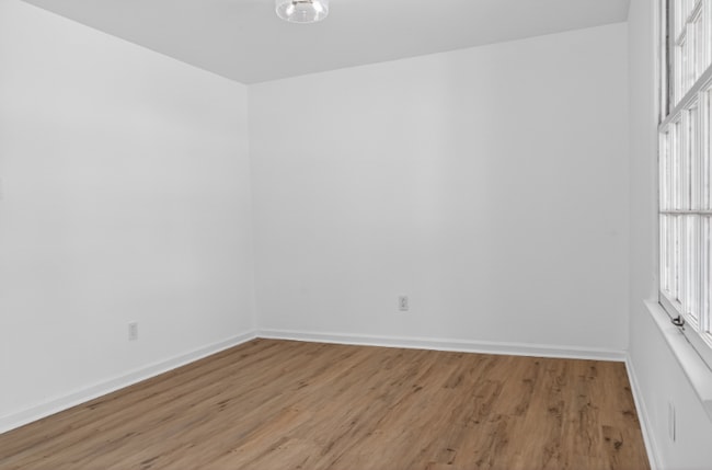 Photo - 2007 W 75th Pl