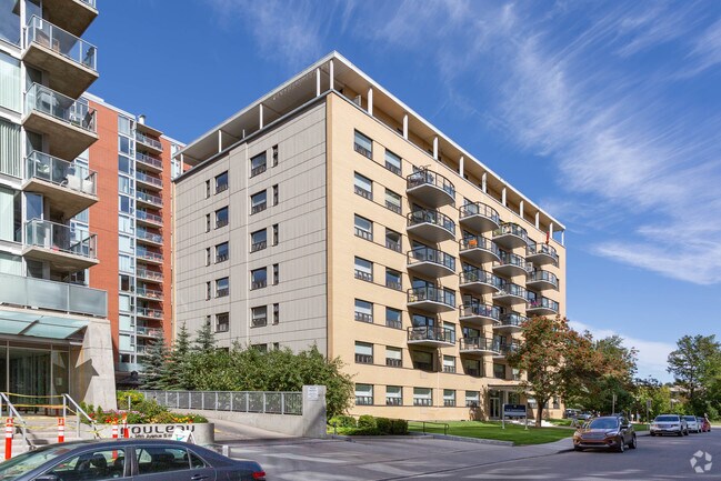 Photo - The Mansions