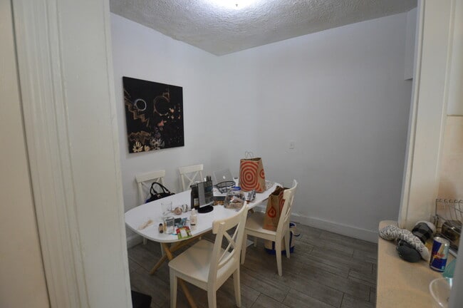 Photo - 56 Egmont St Unit 1