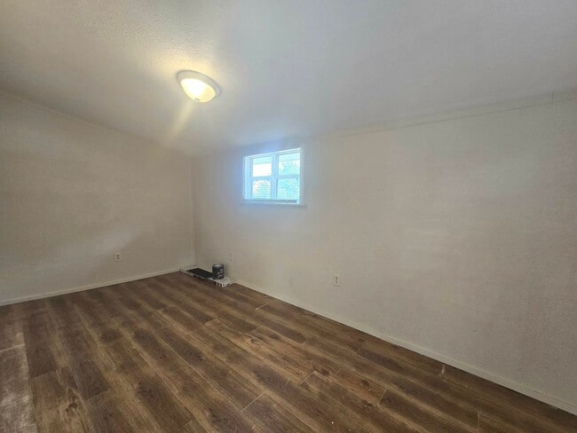 Photo - 2219 Everett St Unidad 2219 Everett St - Apt C