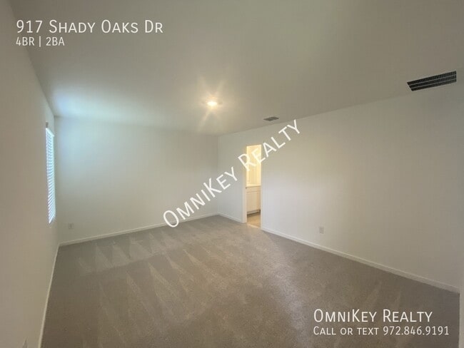 Photo - 917 Shady Oaks Dr