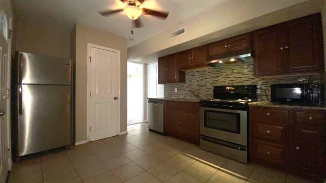 Building Photo - 3604 Kell St Rental