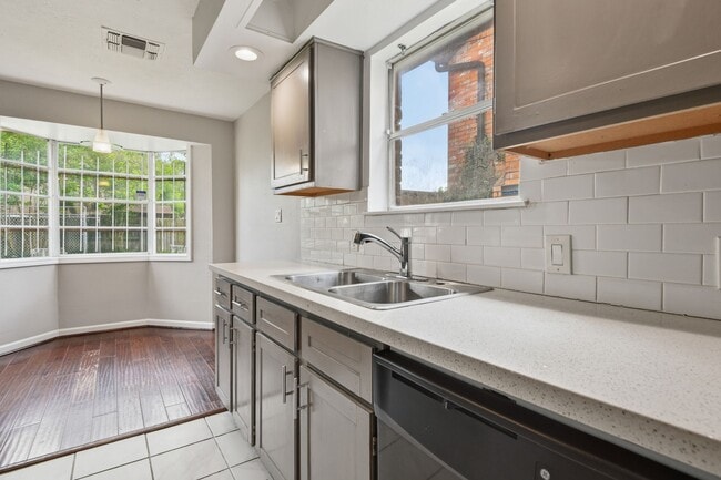 Photo - 6703 Krause Dr