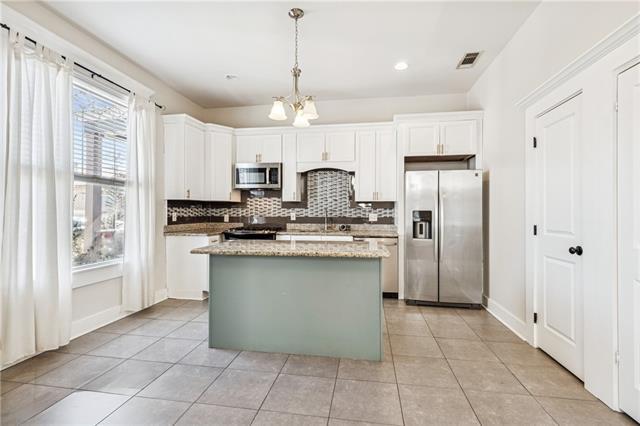 Photo - 2418 General Taylor St