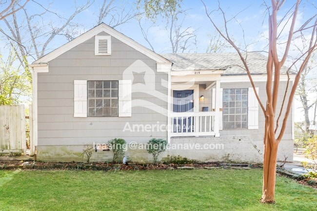 Building Photo - 219 Stonewall St