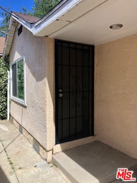 Photo - 2380-2380 1/2 Allesandro St