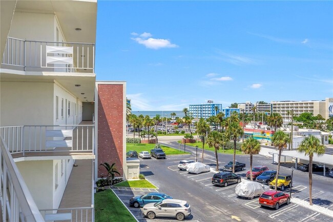 5575 Gulf Blvd Unit 426