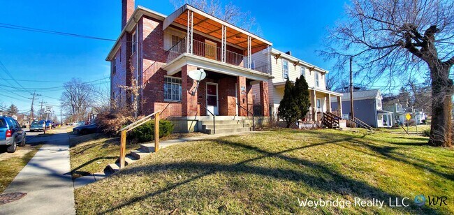 Building Photo - 1322 Cedar Ave Unit # 1